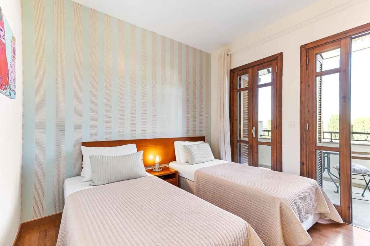2 Bedroom Apartment Assia With Communal Pool, Aphrodite Hills Resort Kouklia Exteriér fotografie