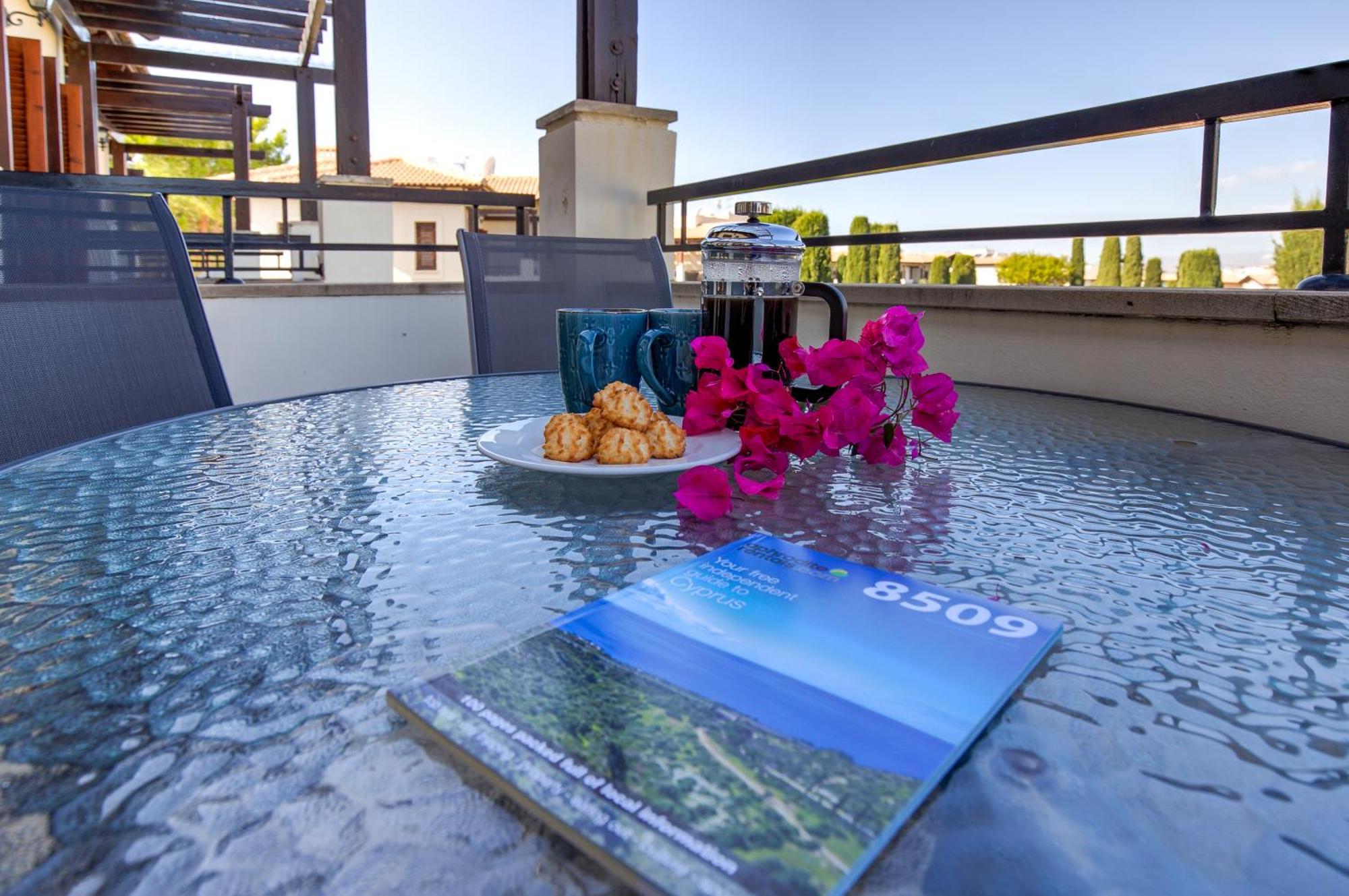 2 Bedroom Apartment Assia With Communal Pool, Aphrodite Hills Resort Kouklia Exteriér fotografie